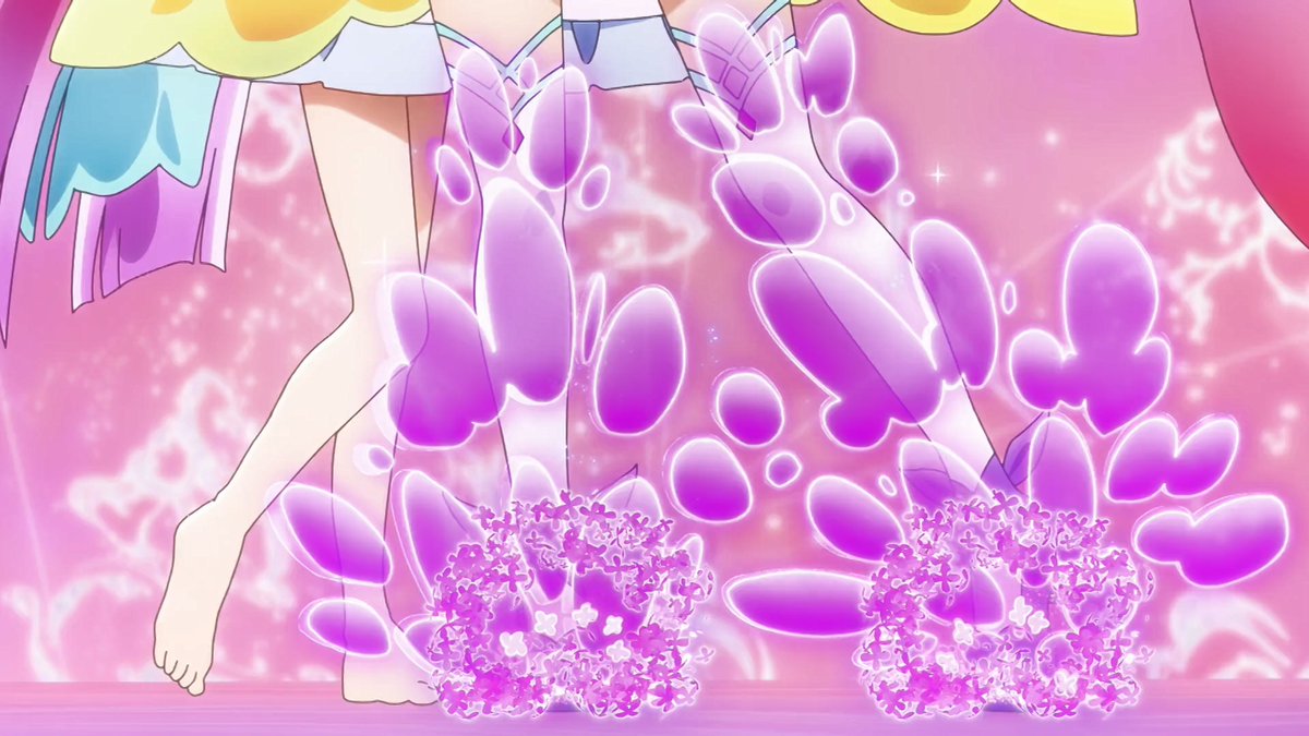 アンサー&ミスティックのバンク全部いいけど特に
・1分40の秒の超ロングバンク
・変身ヒロインモノでも珍しいスゥイング調BGM
・インナー含め細かく変わる中間形態の描写が長い
・流れに緩急をつけるクロスウォークからのブーツ生成 