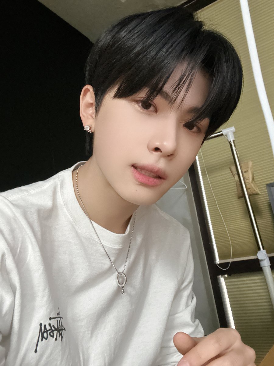fantasyboys_mem's tweet photo. [#오현태] 

🤗

#FANTASYBOYS #판타지보이즈
#OHHYEONTAE https://t.co/kH2uyWcmEM