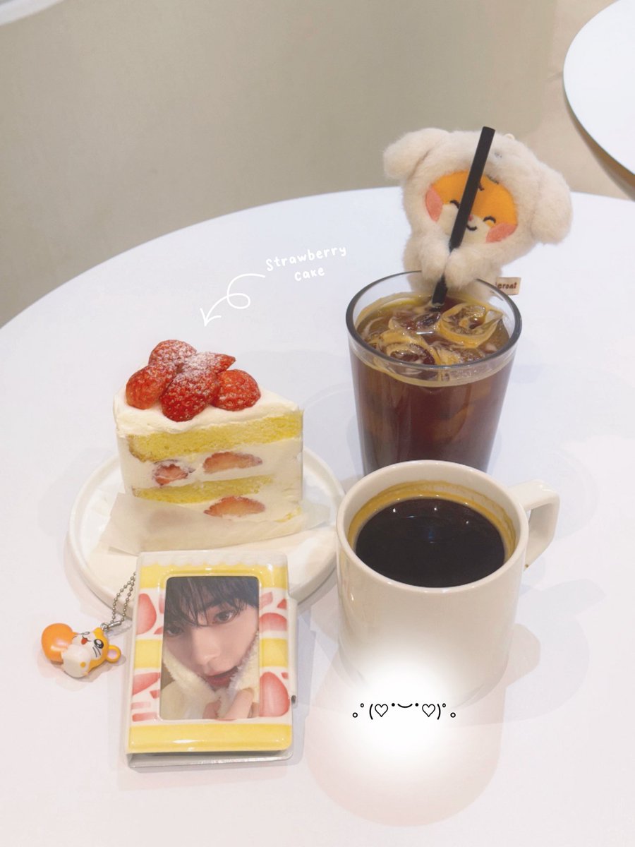 𝗭𝘇.. tweet media