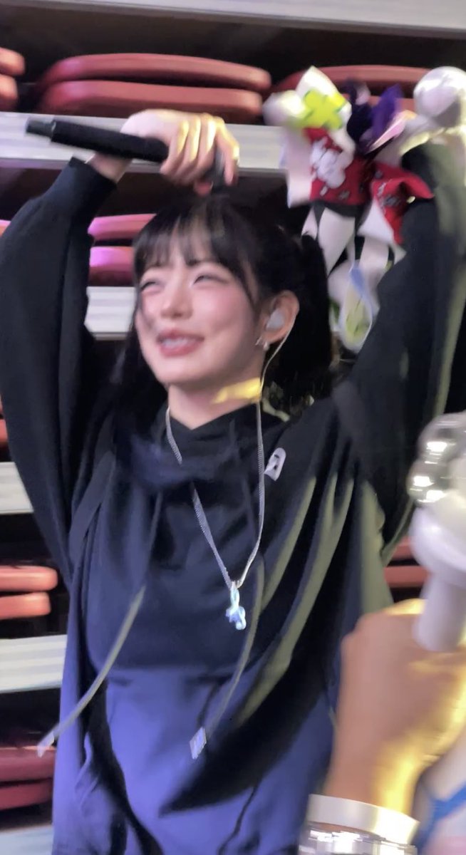 기프나슬프나 LiveLaughfLover tweet media
