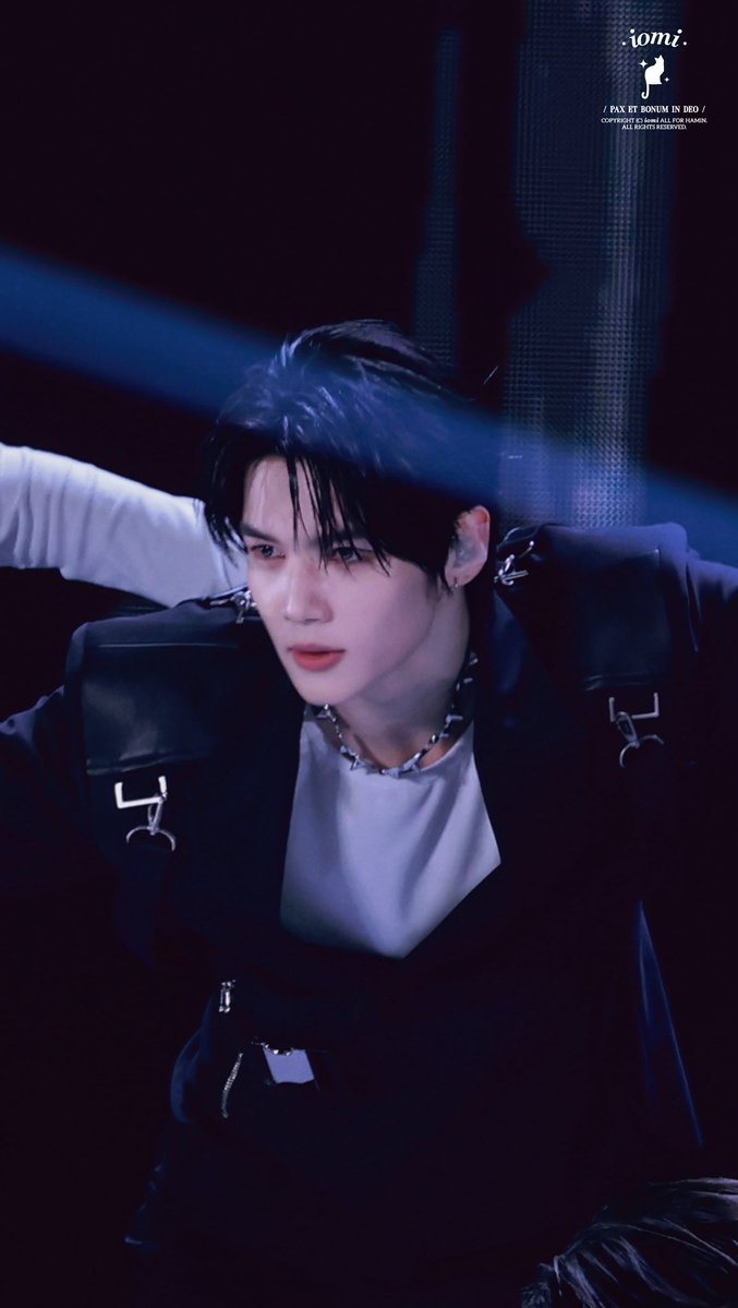 みんみんページ ASAMIMICHAN] DANNY-KUN Plush 30cm (with Bromide Set & Smartphone