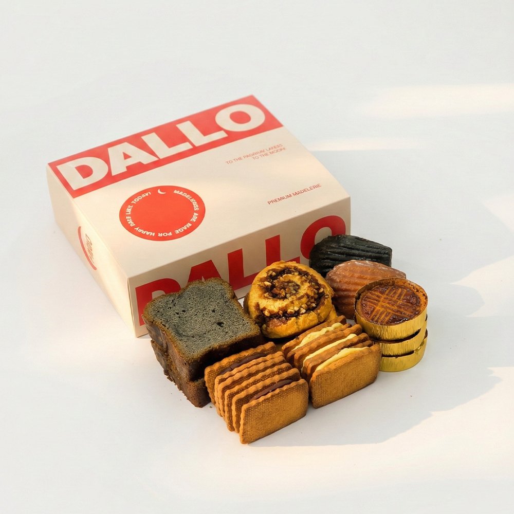 BAKERY_DALLO's tweet image. [RT추첨] 설날 디저트 박스를 1분께 드려요!

🎁달로 설날 디저트 박스 OPEN!
지난 크리스마스, 별점 5.0의 극찬을 받았던 디저트박스가 새 구성으로 돌아왔어요!

❤️~2/6일까지 단 5일간! 예약 10% 할인+무료배송!

🔗예약
온라인 택배smartstore.naver.com/bakerydallo/pr…
오프라인 픽업 naver.me/FTM2DUr4