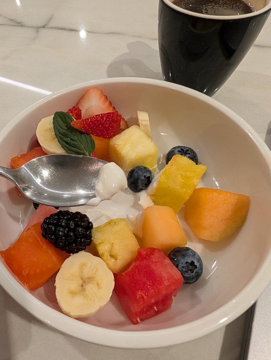 Mwormald's tweet photo. @AmexBusiness your International Centurion Lounge in Terminal 1 at MEX is servicing fruit and yogurt with a tiny spoon of yogurt... Not exactly what I was expecting. https://t.co/2PlcBLspJ0