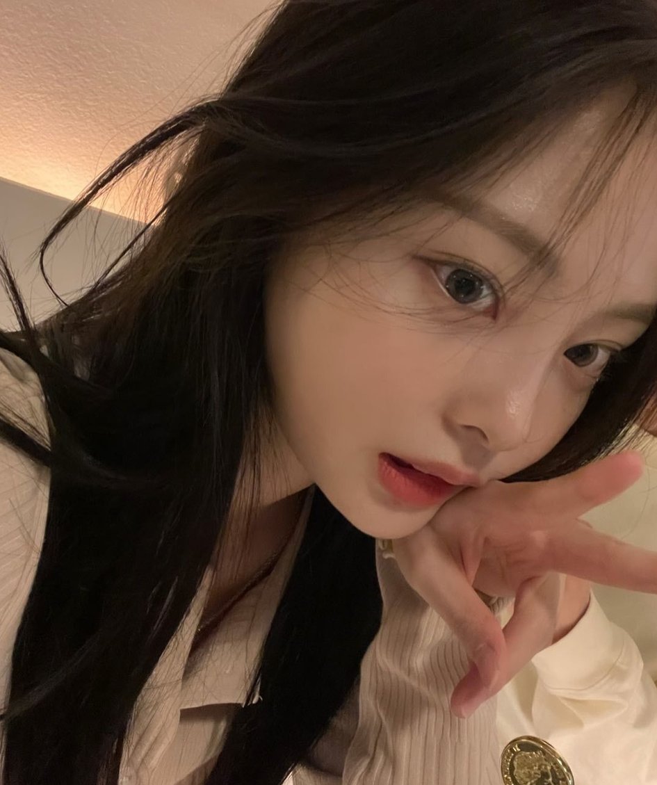 OsofPres's tweet image. 課題が山積みなのにやる気が全く起きない。締切が迫っているのに焦りばかりが先行 🍍