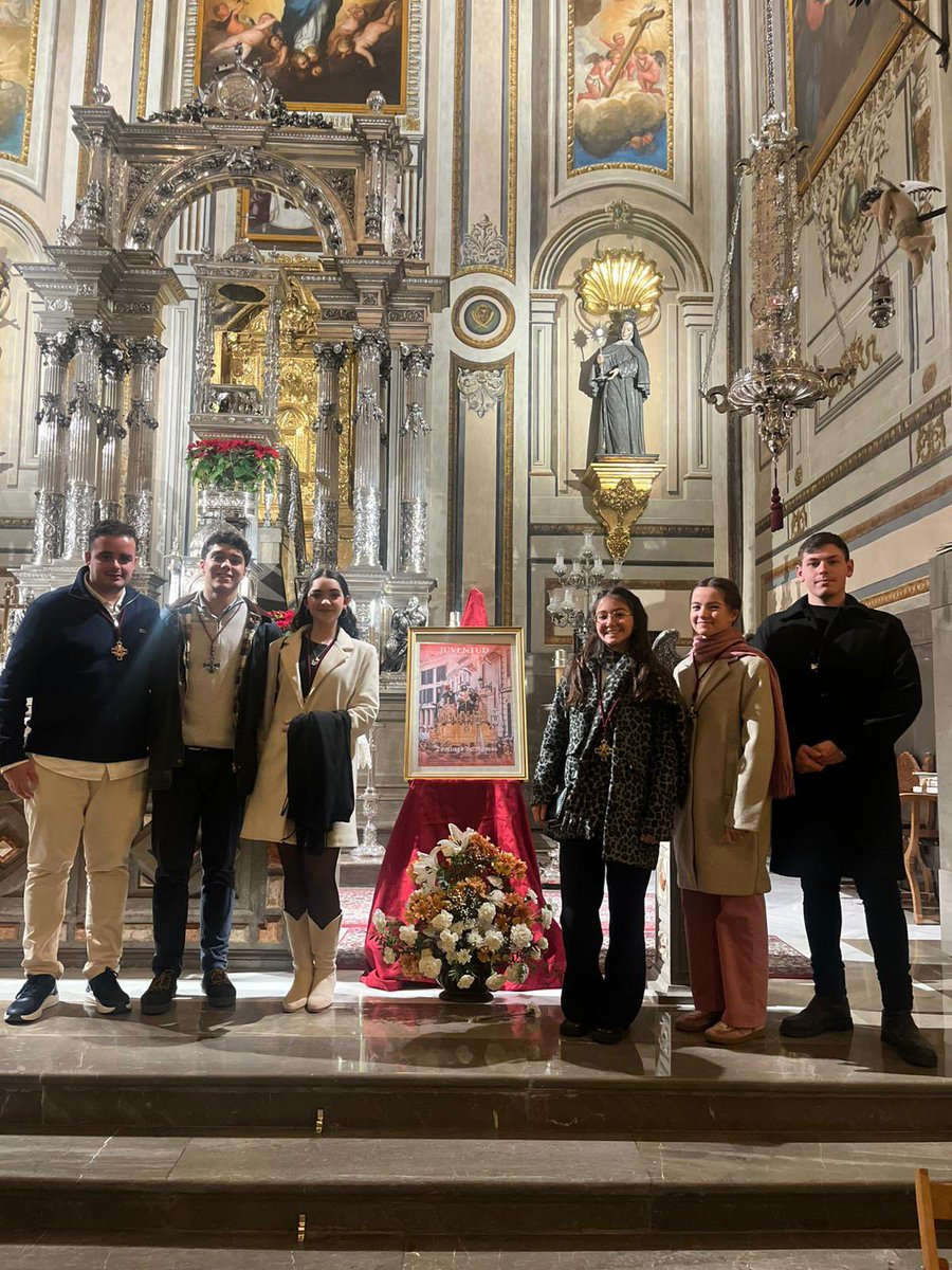 #ACTUALIDAD 

En la tarde de ayer sábado, nuestro Grupo Joven acompañó a <a href="/DespojadoGR/">Despojado de Granada</a> en la presentación de su I Cartel de la Juventud. 

Desde estas líneas, queremos felicitar a la Hermandad y agradecer su buen trato hacia nuestros hermanos.

#grupojoven #vidadehermandad