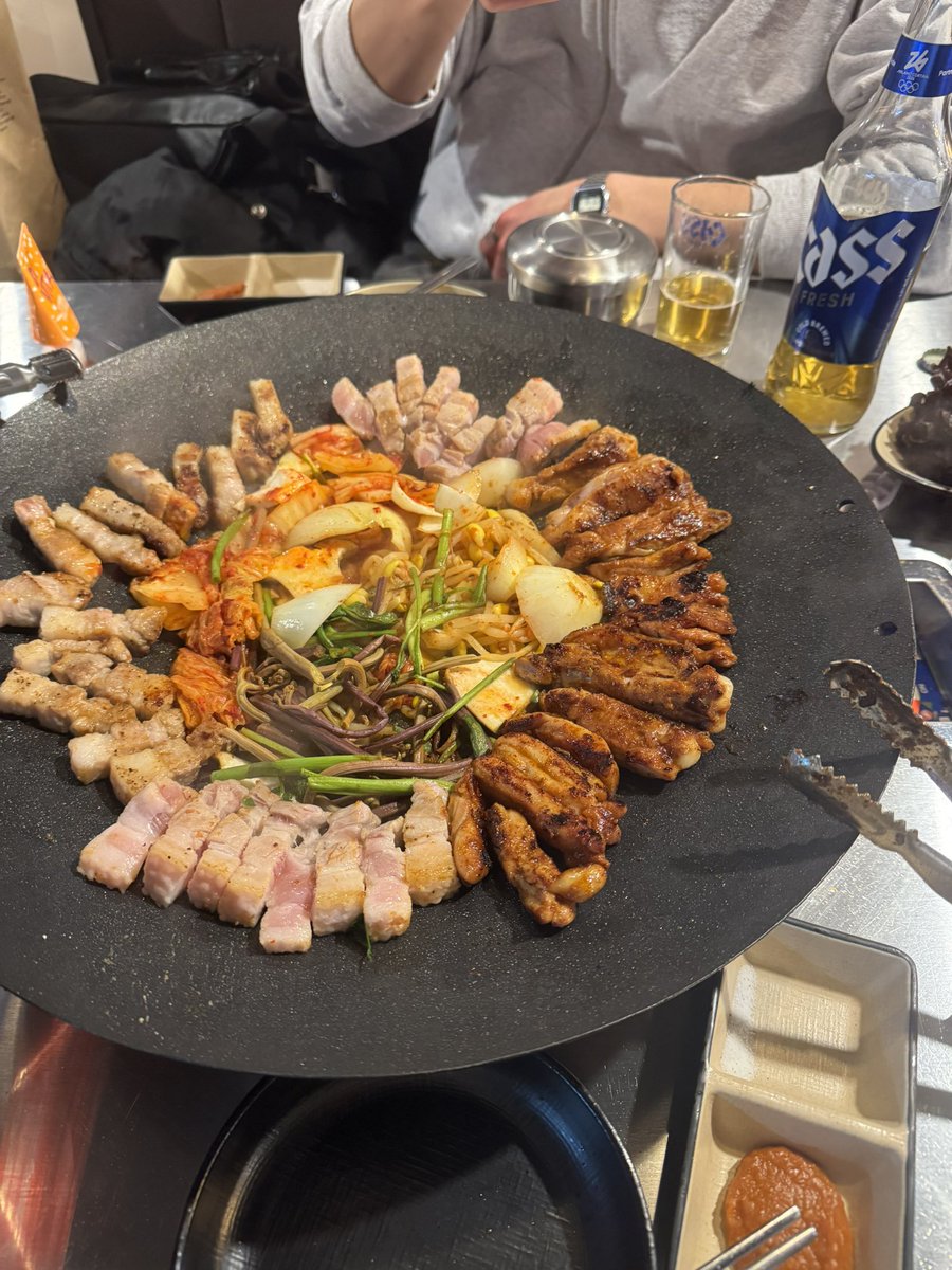 ilxkn's tweet photo. 韓国ちゃんと満喫できて幸 https://t.co/72Q6L9SIOI