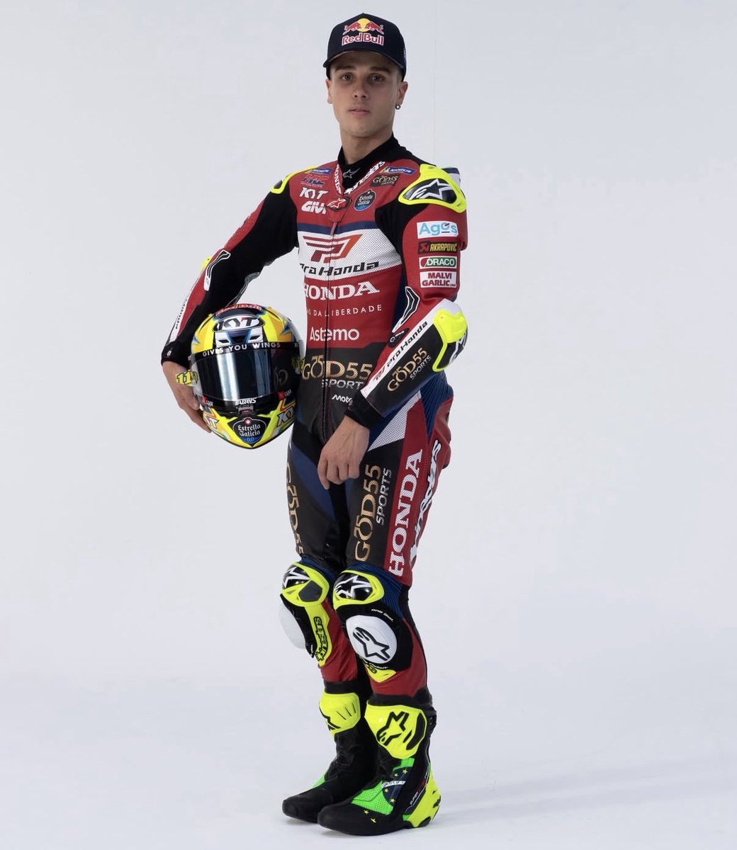 Eis aqui a mota (linda) do Diogo 💚💛Todas estas novidades só me deixam mais ansiosa para que isto comece de uma vez por todas!