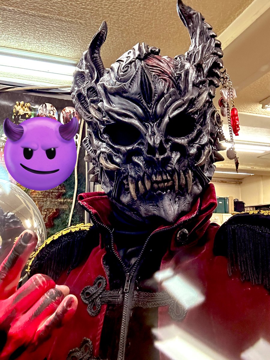 Wester@Amiliyah tweet media