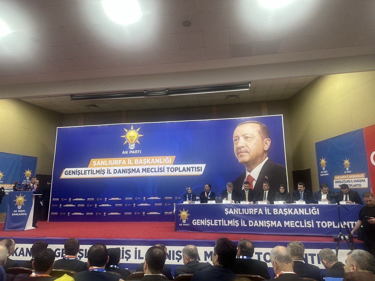 Değerli Milletvekillerimiz Teşkilat Mensuplarımız AK Parti Genel Başkan Yardımcımız Genel Sekreterimiz Sayın Eyüp Kadir İnan'ın katılımlarıyla gerçekleştirdiğimiz AK Parti Şanlıurfa İl Danışma Meclisi Toplantımız devam ediyor 

<a href="/Akparti/">AK Parti</a> <a href="/RTErdogan/">Recep Tayyip Erdoğan</a> <a href="/eminonen/">Emin Önen</a> <a href="/malicevheri/">𝐃𝐫. 𝐌𝐞𝐡𝐦𝐞𝐭 𝐀𝐥𝐢 𝐂𝐞𝐯𝐡𝐞𝐫𝐢</a> <a href="/CYAZMAC/">CEVAHİR ASUMAN YAZMACI</a>