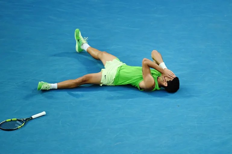 Nachez98's tweet photo. 🏆 Primer español en ganar en Australia 2026

¡¡¡Enorme!! @carlosalcaraz https://t.co/zpV3css3Xu