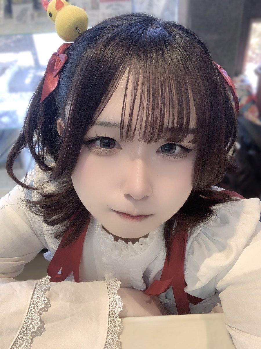 rume_UowoU's tweet photo. 本日あさか産業フェアのステージを見てくださった方々ありがとうございました➰🌟
久々のステージで緊張しました^> <^

ちなみに頭に乗ってたおともだちの名前は『ミツエ』です🎶
実はおうちに兄の『ミツゴロウ』もいるのですｮ~❕ https://t.co/KWkO9iqIjJ