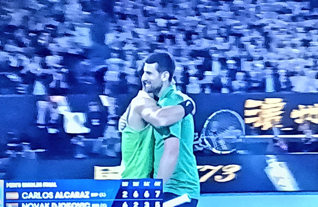 Carlos Alcaraz campeón del #AustralianOpen2026
Crack total 👏🏼👏🏼🇪🇸💪🏼