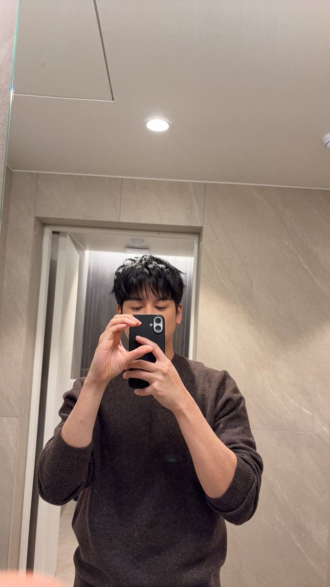 chan2611998's tweet photo. CHANWOO on chat + https://t.co/n5abR5vjma