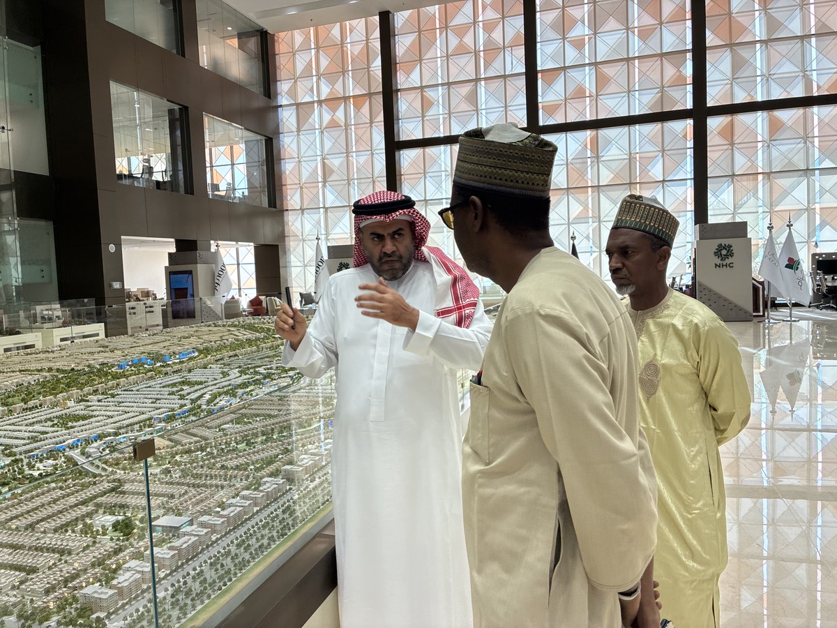 Mark_Chieshe's tweet image. The Khuzam District, Riyadh, Saudi Arabia – Lessons for Nigeria

By Mark Chieshe, Special Assistant to the Hon. Minister of Housing and Urban Development

Last week, standing amidst the rising towers and sprawling green corridors of the Khuzam District in Riyadh, the air felt