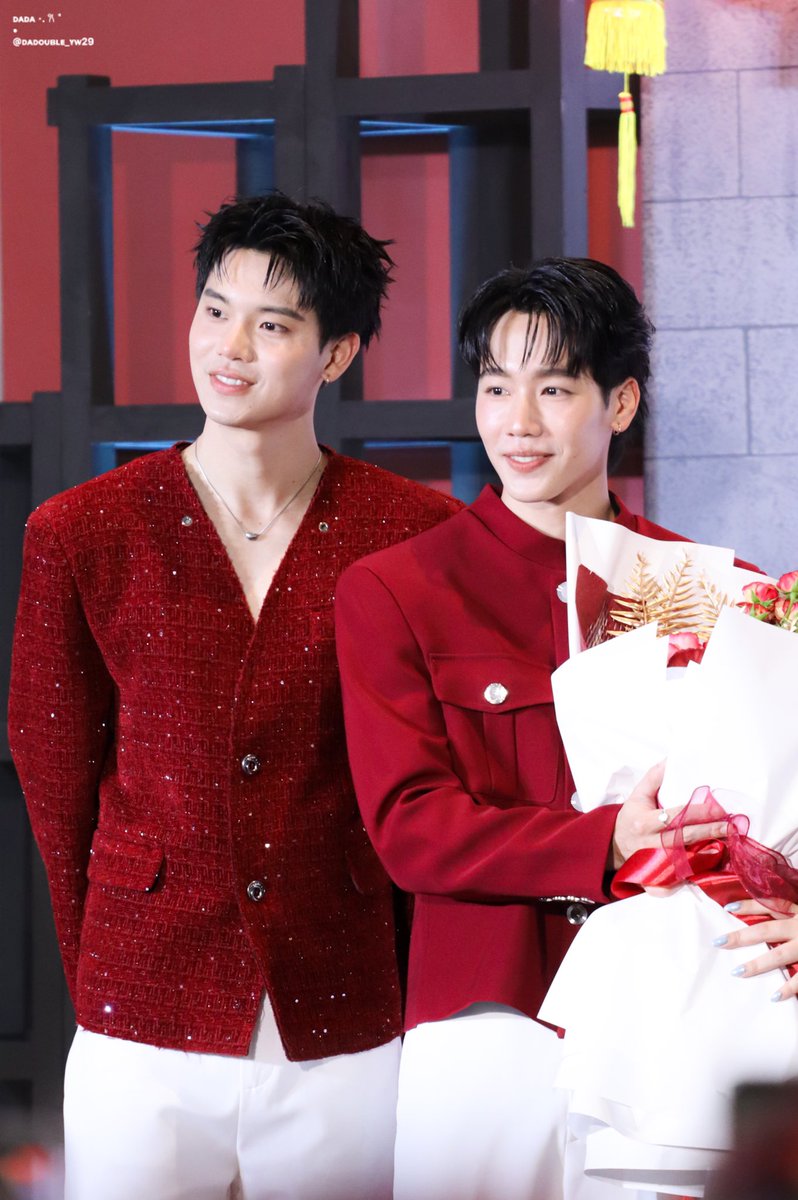 dadouble_yw29's tweet photo. 26.02.01 งานนั้นมากค่าาาา🫣🥰

#DownyAmbiPurxYinWar
#หยิ่นวอร์ #yinyin_anw #warwanarat https://t.co/Kb64F5GARW