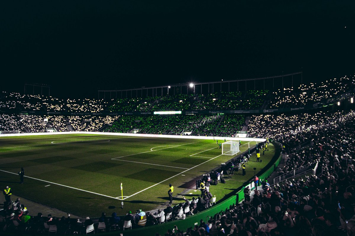 Gracias a todos los franjiverdes de <a href="/FPElx/">FED. PEÑAS ELCHE CF</a> y <a href="/Grada1923/">Grada Fondo Sur 1923</a> que colaboraron en la previa del #ElcheBarça repartiendo los folletos en los accesos 

Juntos creamos otra foto para la historia 🌟

🤍🤍🤍💚💚💚🤍🤍🤍