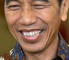 BlackPhillippp's tweet photo. @MayaA62580468 Pake gambar yang valid dong, jangan di edit AI. https://t.co/jdEWoHmSiv