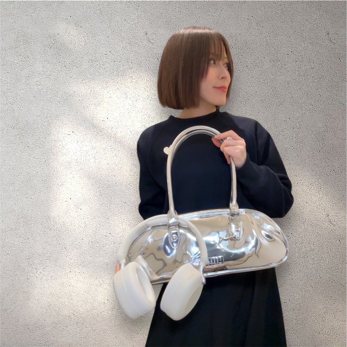 Emi_Yonekura's tweet photo. ヘッドホンって、
アクセでもあったのか🎧
#Sudio https://t.co/RHXf2t4eM4