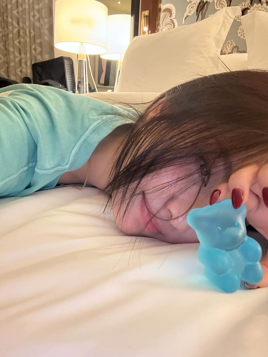 Lilyanne tweet media