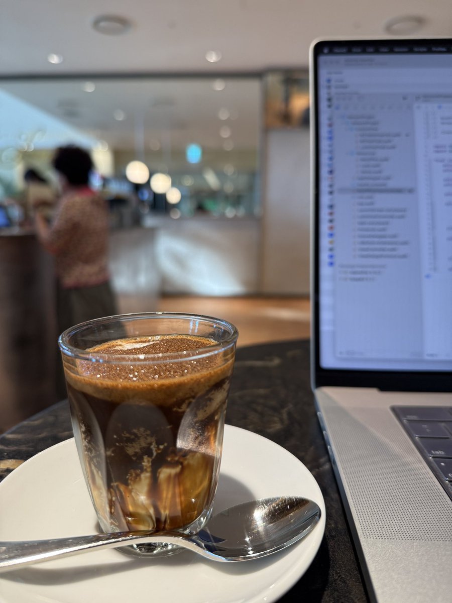 AppStitcher tweet media