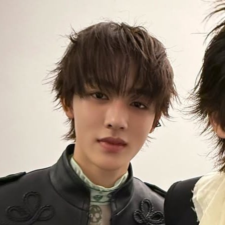 유이 (@71s2yu) on Twitter photo 