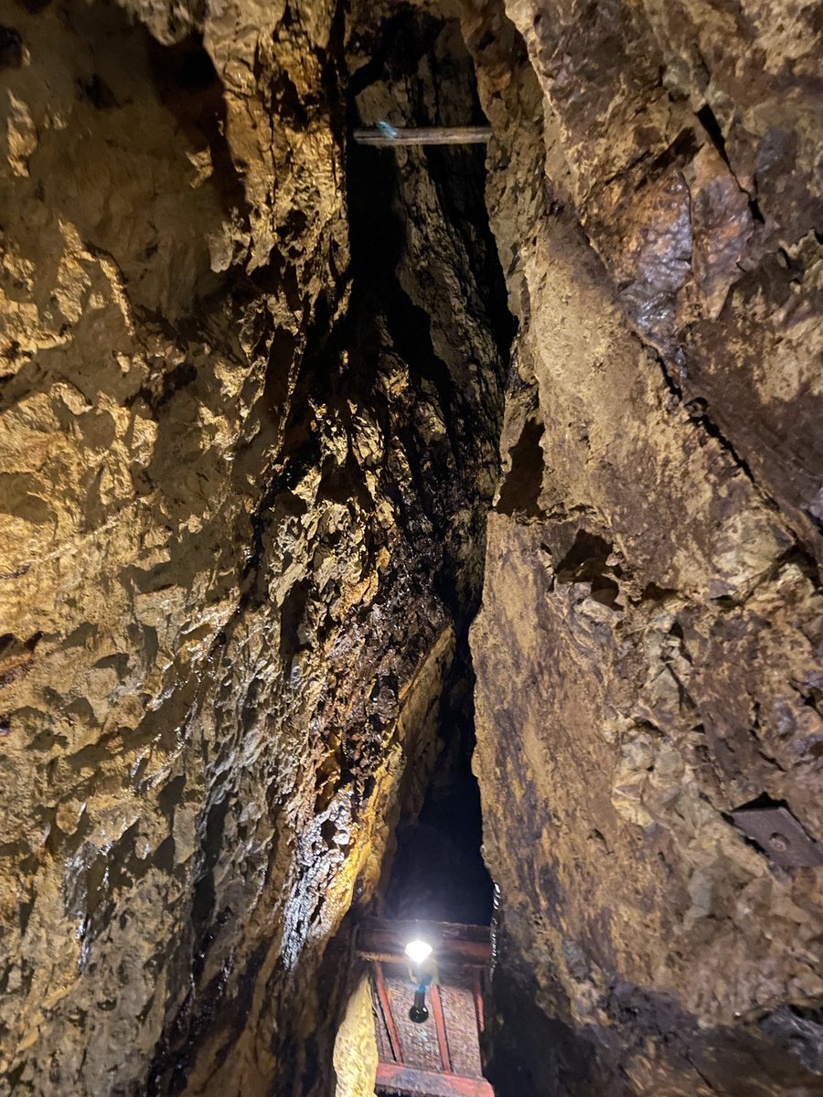 尾去沢鉱山の1.7キロに及ぶ観光坑道の見応えは尋常じゃなく、明治以降