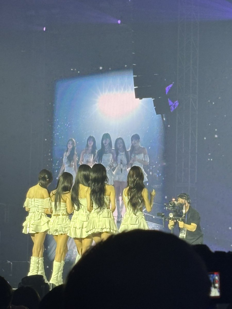 Lovingher tweet media