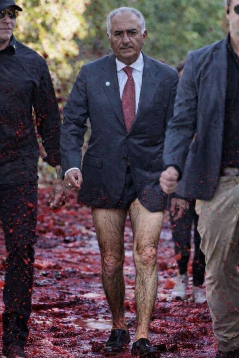 مسوليت صد در صد كشتار با حكومت اسلاميست، من فقط رو خونشون سرسره ميرم!
#رضا_گيت 
#Rezagate
 #سطلی_سپاهی 
#پهلوی_شیاد