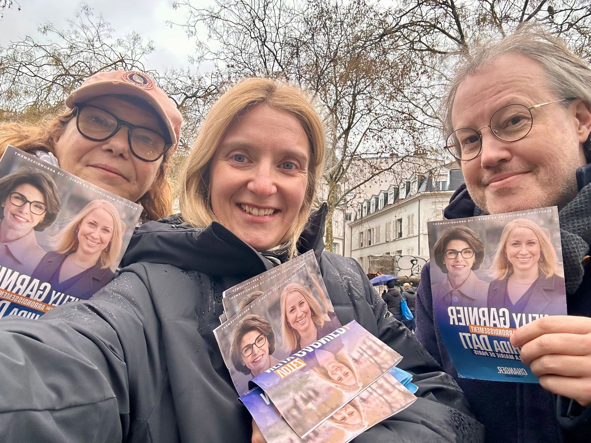 ☂️ Même la pluie ne nous arrête pas!
Nous étions mobilisés en nombre pour <a href="/datirachida/">Rachida Dati ن</a> maire de #Paris et <a href="/NellyGarnier/">Nelly Garnier</a> maire de #Paris11, sur le marché #Bastille et dans le quartier #Belleville 

Les Parisiens nous attendent, nous répondons présents et apportons des solutions !