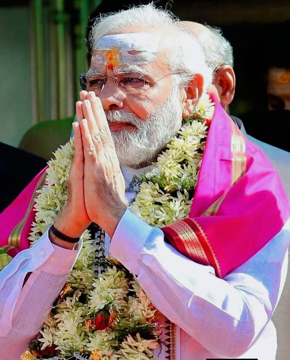 1-मिस काल पर गैस सिलेण्डर। 
2-आनलाइन बिलों का भुगतान।
3-यू पी आई पेमेन्ट।
4-डीजी लाॅकर।
5-जन औषधि केन्द्र।
6-आयुष्मान कार्ड।
7-नयी संसद भवन।
8-फ्री वैक्सीनेशन।
9-जन धन योजना।
10-सर्जिकल स्ट्राईक।
11-ऑपरेशन सिन्दूर।
12-तीन तलाक़ बिल।
13-आधार लिंक।
14-फास्ट टैग।
15-चिनाब ब्रिज।