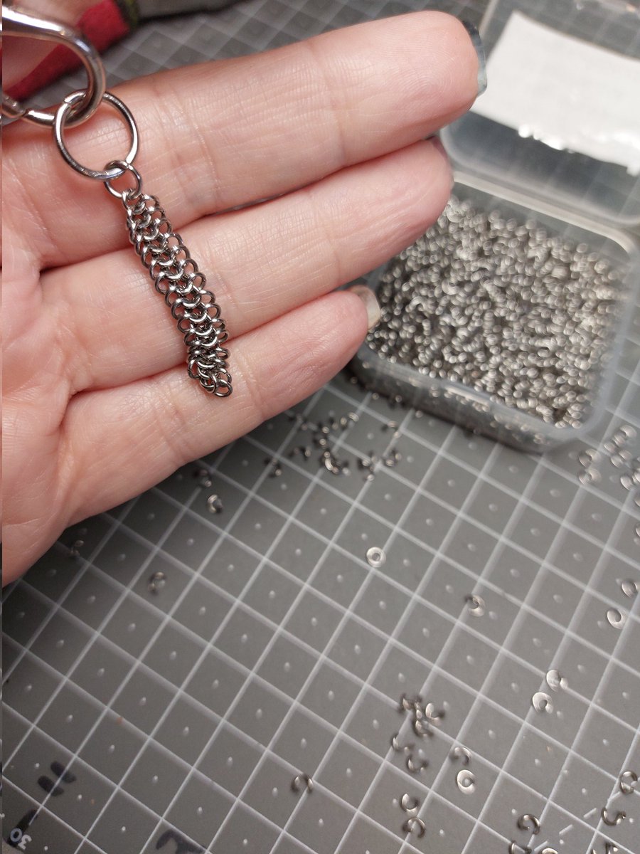 Freakily Unique tweet media