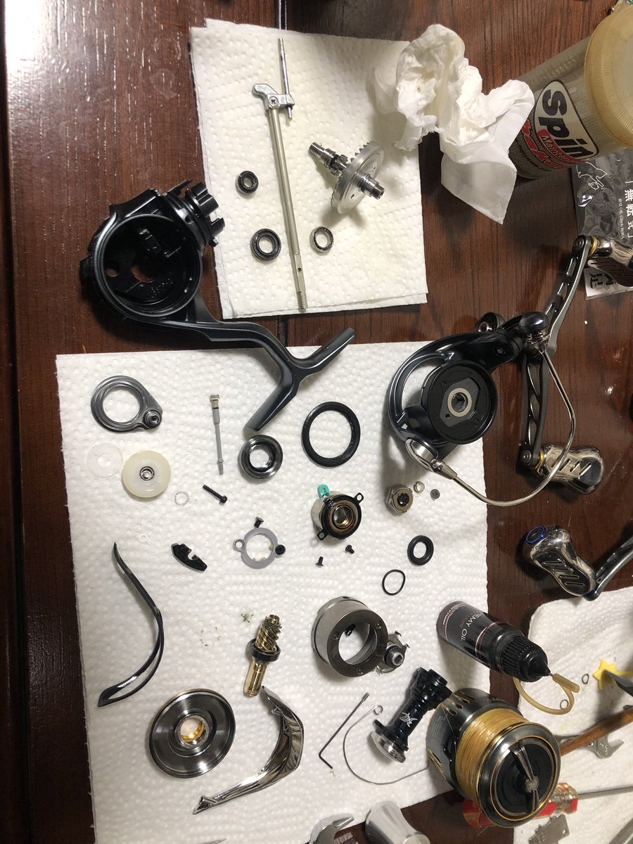 yagidayo's tweet photo. リールのオーバーホールとチューニング頼まれて開けてみたらマグオイルが…

まだ1年位なのにね。 https://t.co/xqjBz7SxNU
