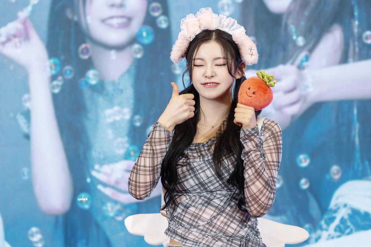 𝕨𝕚𝕟𝕜 ^_−☆ tweet media