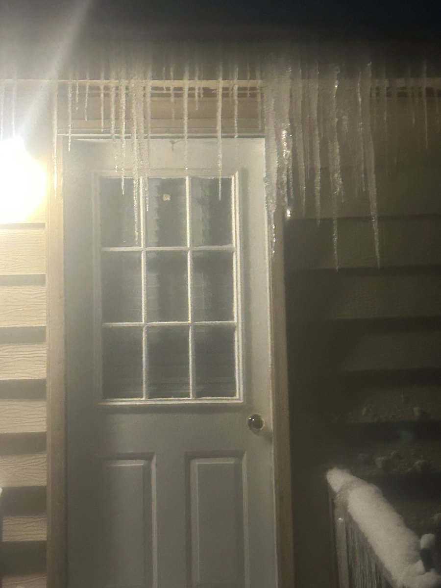 FriiMePlease's tweet photo. @SCweather_wx I’m satisfied for the winter https://t.co/ahb3TYUSaD