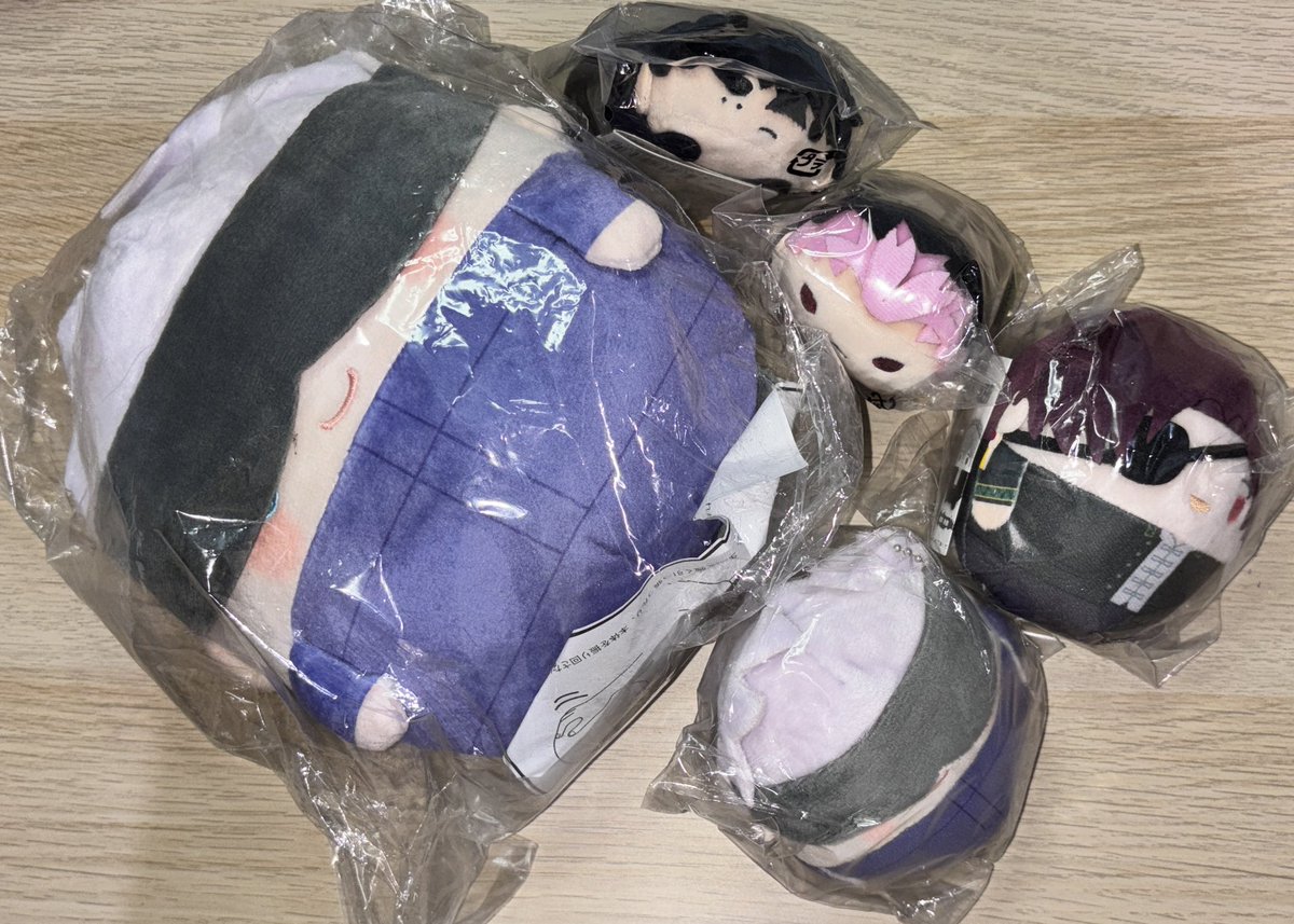 minminmin78's tweet photo. ❤︎ wts ❤︎ 
Ready to ship  .☘︎ ݁˖

shipping 35 ۶ৎ

★ ฟุวะ สุโอ S 390
★ โนรุ นัตสึกิ 590
★ โนรุ นารุมิ 1250
มือ 1 ทั้งหมด

‧₊˚♪  dm or mt ‧₊˚♪

#ตลาดนัดนักเลงลม #ตลาดนัดไคจู #ตลาดนัดsakamotodays https://t.co/s0VZeehYu3