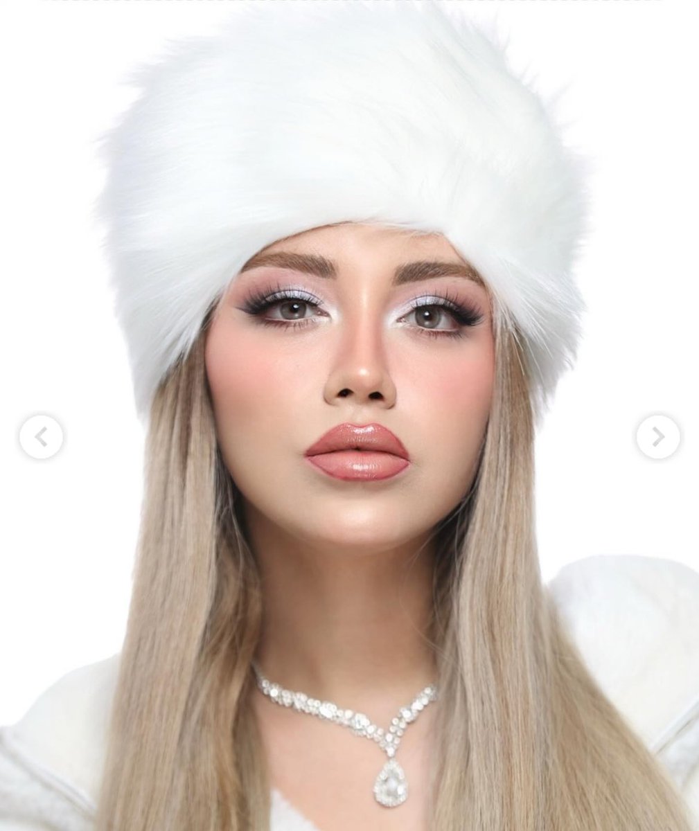 tugberk37's tweet image. Bilinen Adı: Mika Raun Can
Asıl Adı: Mikail Can Kurnaz

Hazır Epstein konusu açılmışken!

Mika kendi halinde takılan fakir bir eşcinselken bir anda milyon liralık estetik olup, lüks hayat yaşamaya başladı.

Dikkat ettiyseniz ülkemizdeki ünlü eşcinsellerin tamamı lüks bir hayat…