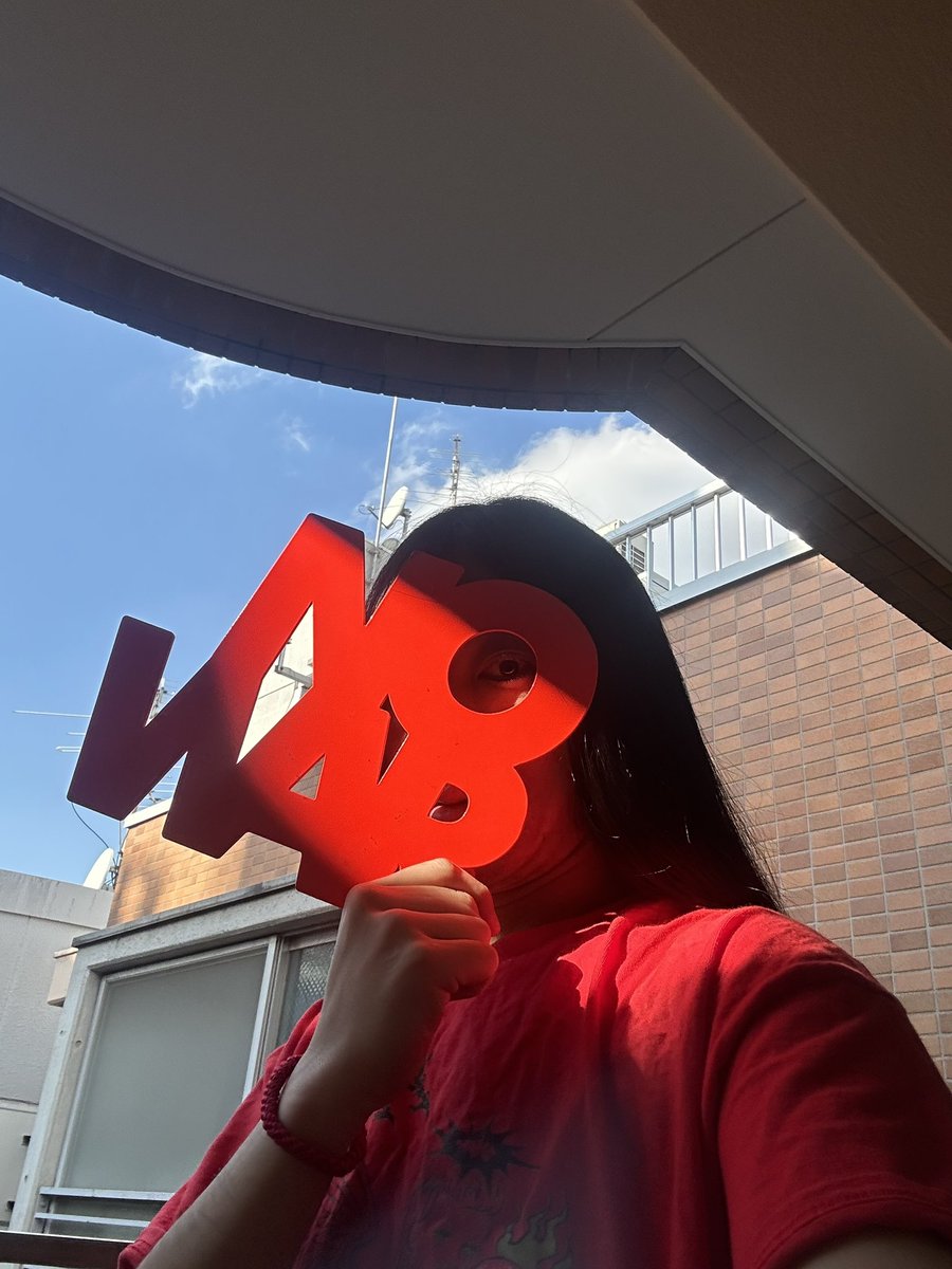 そんなに多くをのぞんでるだろうか？
好きなことを好きに歌える世の中でありますように。
無意味に思えることでも選べる世界でありますように。
だからどうしても戦争が嫌です。