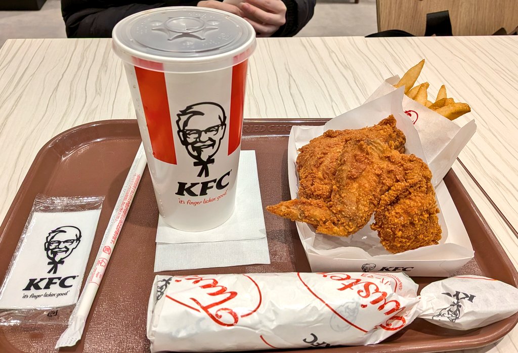 redhotchicken、お写真 ケンタッキーで、レッドホットチキンが当たったので早速食べに行ってき