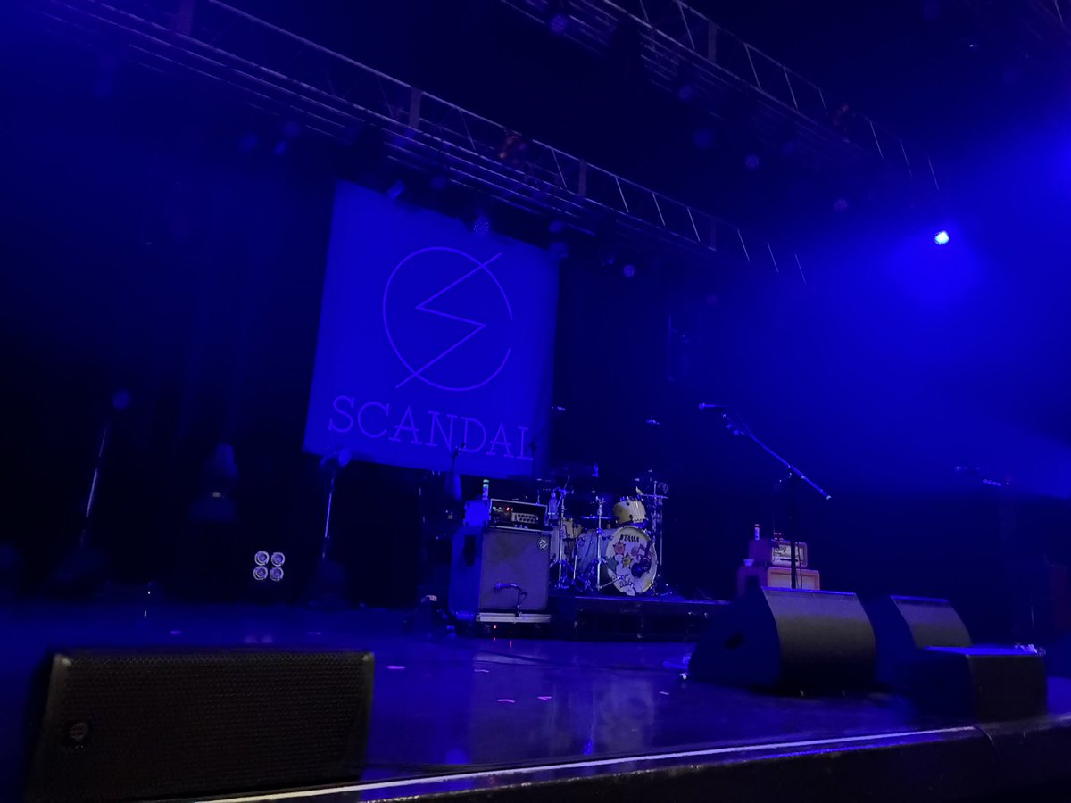 SCAJOJI_JIDAI's tweet photo. 本当にありがとう。全部にありがとう。
整番から何から何までありがとう🥲🙇‍♀️
だから最近運使いはたして怪我ばかりするのかな。いいよ骨の一つや二つ折るよ
女神降臨してました
HumpもSCANDALも最高でした愛しているだってばよってば😌
#SCANDAL対バンツアー 
#Humpback #SCANDAL https://t.co/LHPTwmLLh0