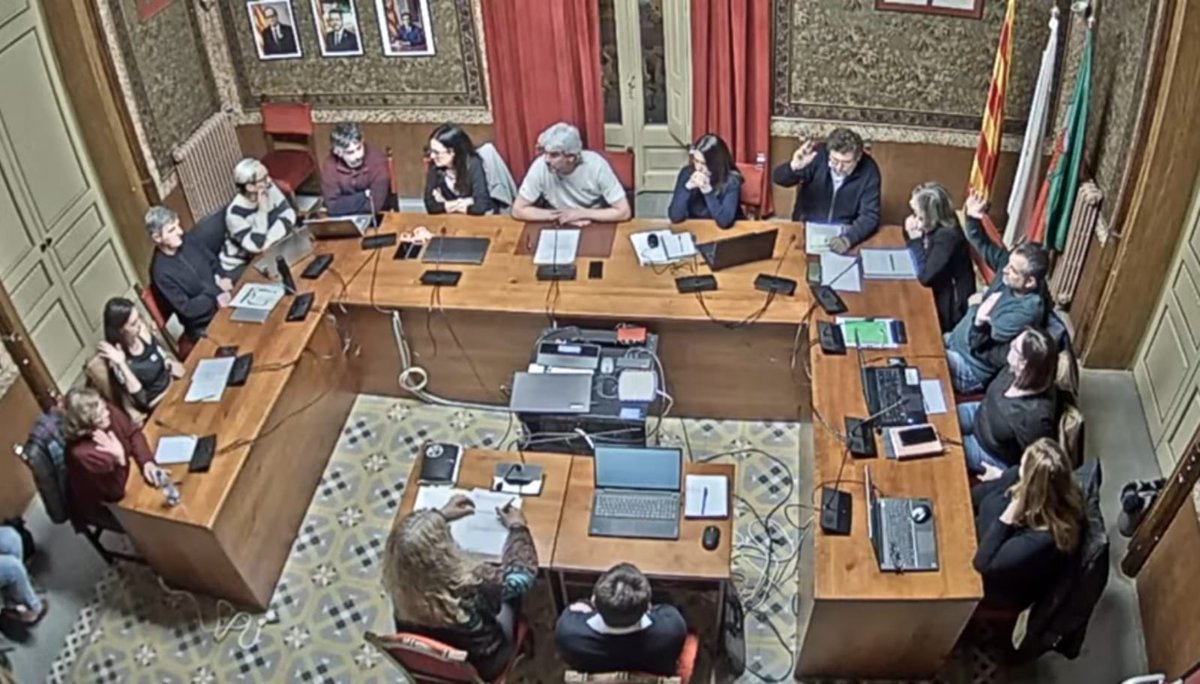 📣Concentració a fora del ple i presentació d’una moció a dins del ple pel reconeixement dels resultats de la consulta.