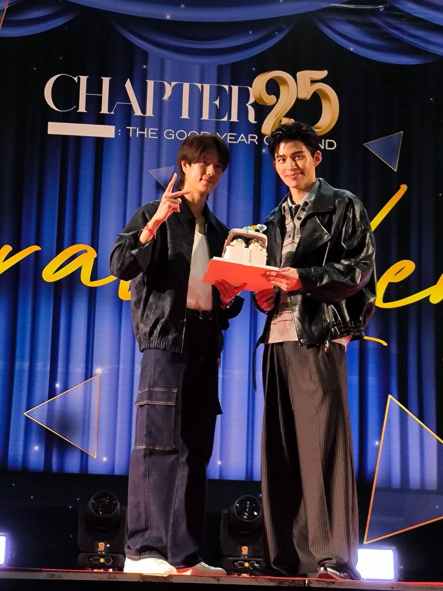 TheMallThailand's tweet photo. วันพิเศษกับคนพิเศษ 🫶🥰🤟สุขสันต์วันเกิดนะคะคุณธีร์ 

#Happy25thPondDay
#PPNaravitBDProject2026
#TheMallLifestoreBangkapi https://t.co/N88aY4f6jI