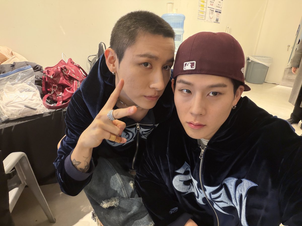 주헌님 3일동안 너무 멋있었더요😭❤️
푹쉬자아