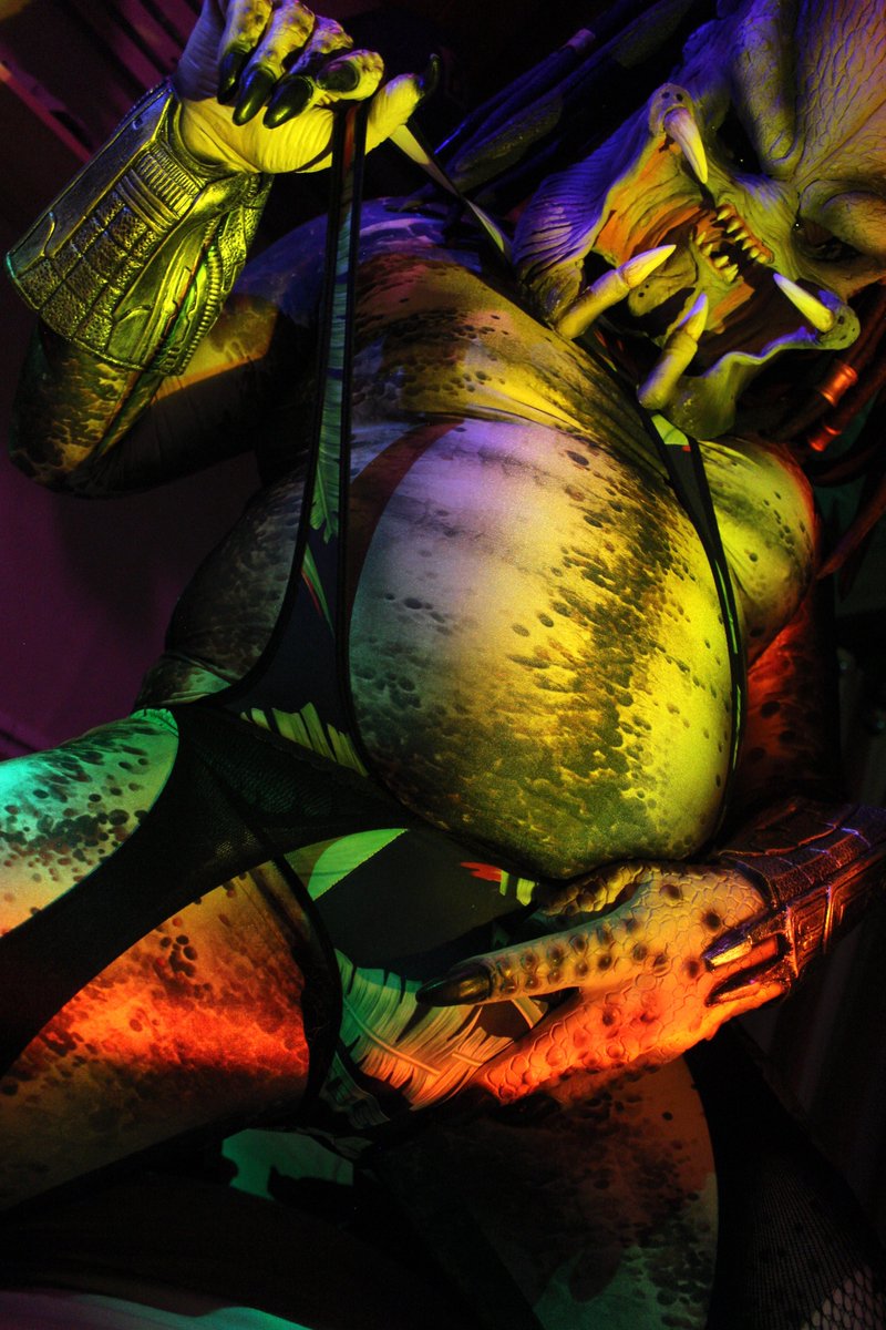 predaddyautja's tweet photo. #predator #yautja #cosplay https://t.co/WzJixg9QZq