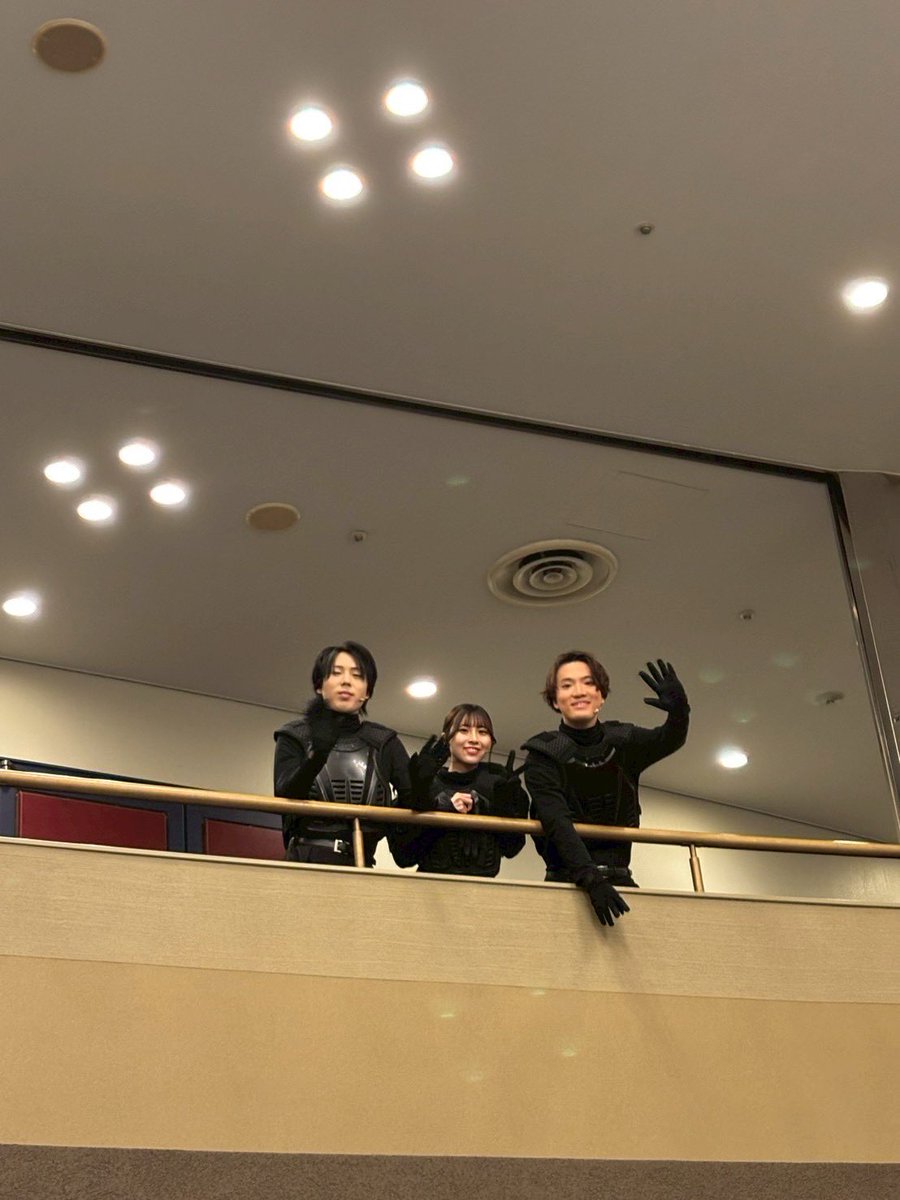 Yutaka20182's tweet photo. みんなで走り回った #ギアミュ
無事千秋楽を迎えました！！

目まぐるしい殺陣と濃厚なストーリーで作り込まれたコードギアスの世界観🌏
その一員になれたことがとても嬉しいです！！

・ゼロの無頼
・司祭
・四聖剣朝比奈
・警備隊長
・市民
色んな役を演じさせていただきました！

主演の赤澤さんを始め素敵なキャストの皆様に囲まれて
なによりとことん殺陣に付き合ってくれた
アンサンブルの方々に感謝を込めて🙏

ありがとうございましたー！！