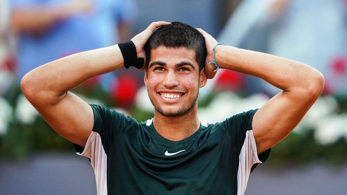 tennislenka's tweet photo. smile if you’ve beaten novak djokovic at an australian open final: https://t.co/5LT5lzEbA3