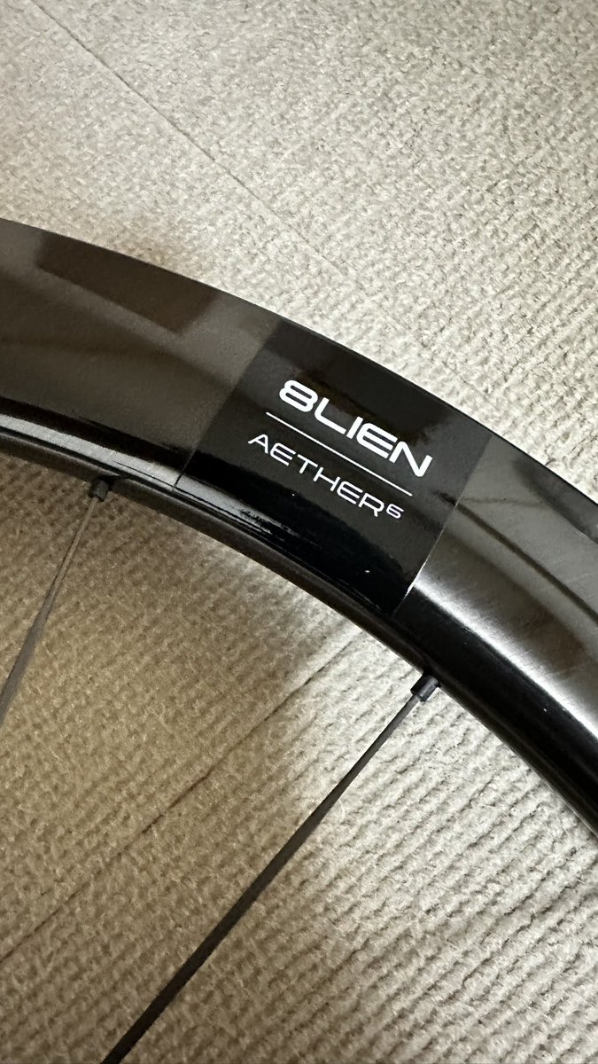 JediMYuRaRa's tweet photo. フム。
悪くないだろう

#8lien #8lienbike @8LienBike #8lienaether https://t.co/KlZo1msHiU