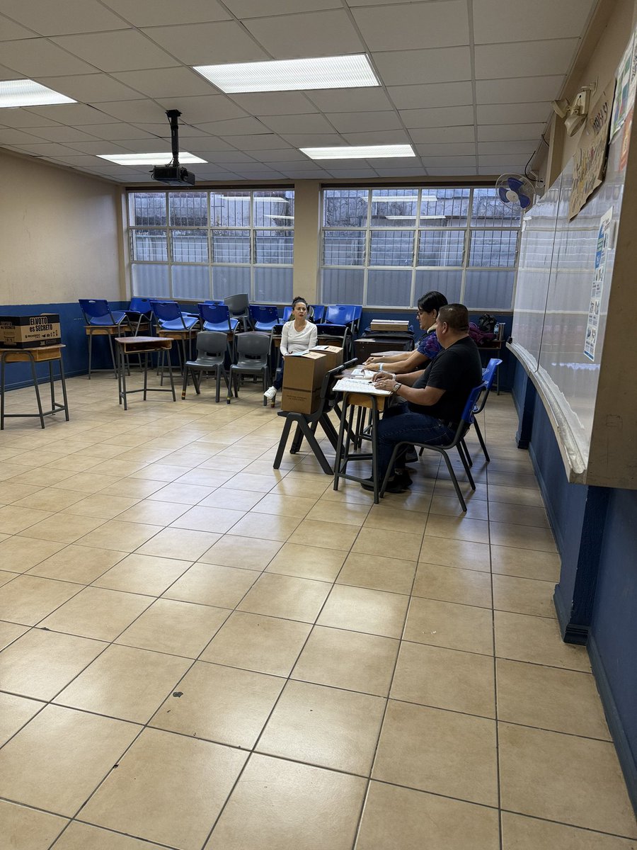 Que nadie nos robe nunca la ilusión de que con un voto se puede cambiar el futuro de nuestro país. 🇨🇷