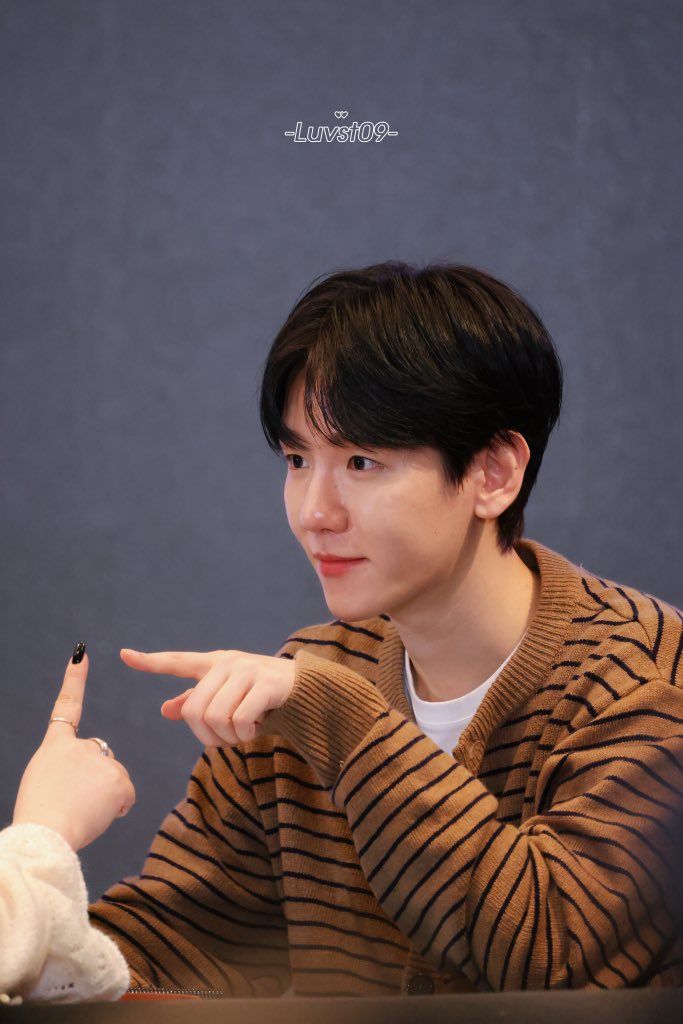 Luvst_09's tweet photo. #백현 #BAEKHYUN https://t.co/VyG2YanzMk