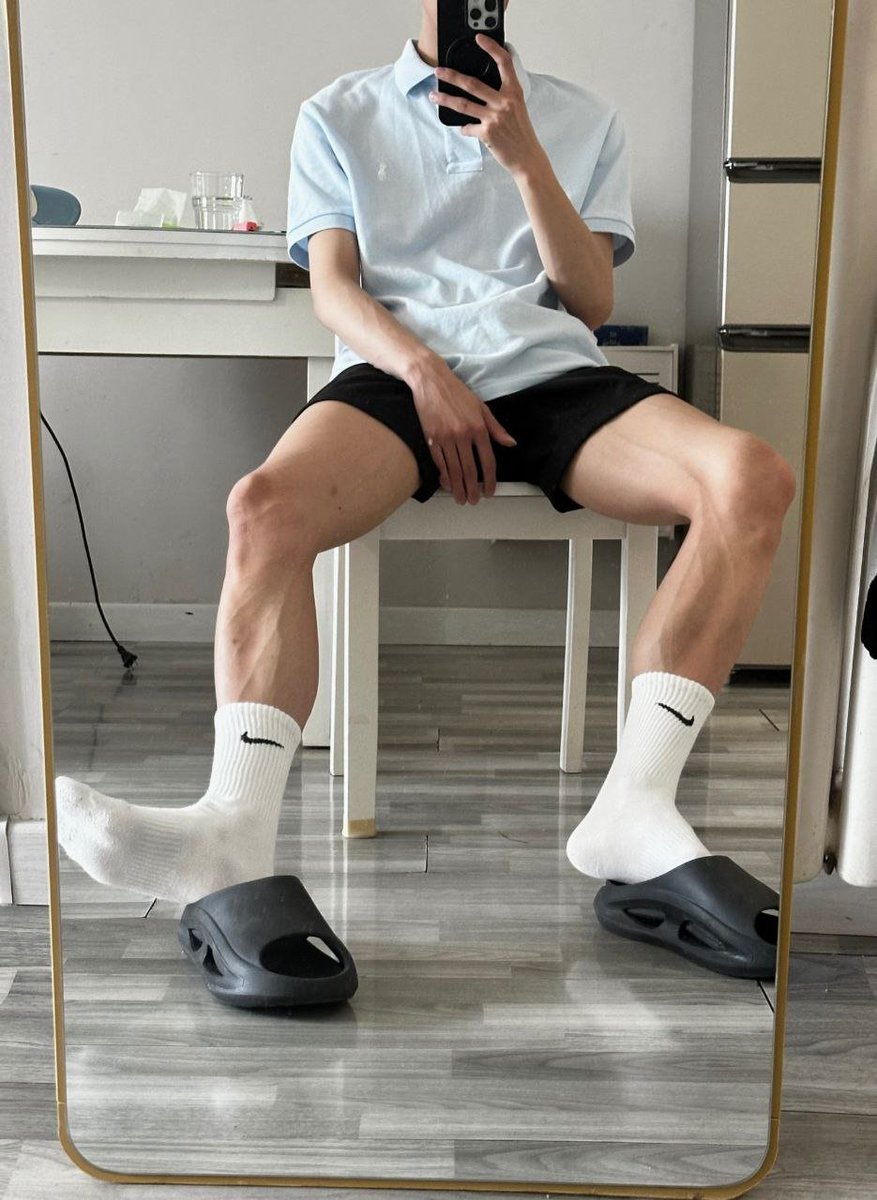 值日班长 tweet media