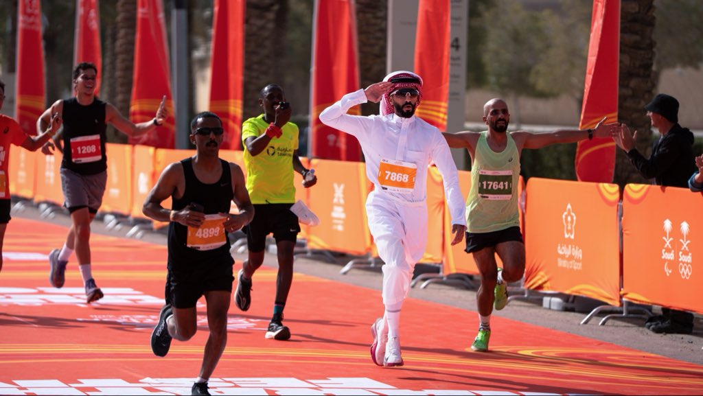 abdul_huss's tweet image. الاعتزاز بالهوية ما يأخر تقدمك